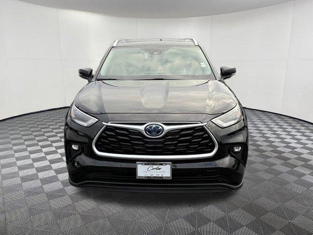 used 2021 Toyota Highlander Hybrid car, priced at $32,797