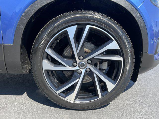 used 2020 Volvo XC40 car, priced at $23,697