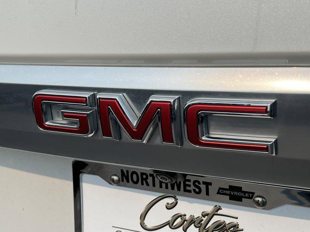 used 2024 GMC Yukon car, priced at $75,997