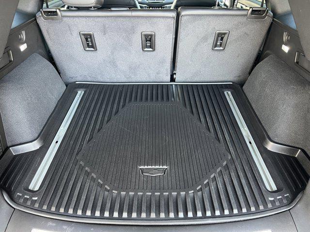 used 2024 Cadillac XT5 car, priced at $42,997