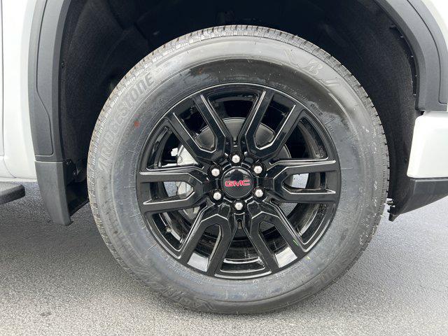 new 2025 GMC Sierra 1500 car, priced at $51,014
