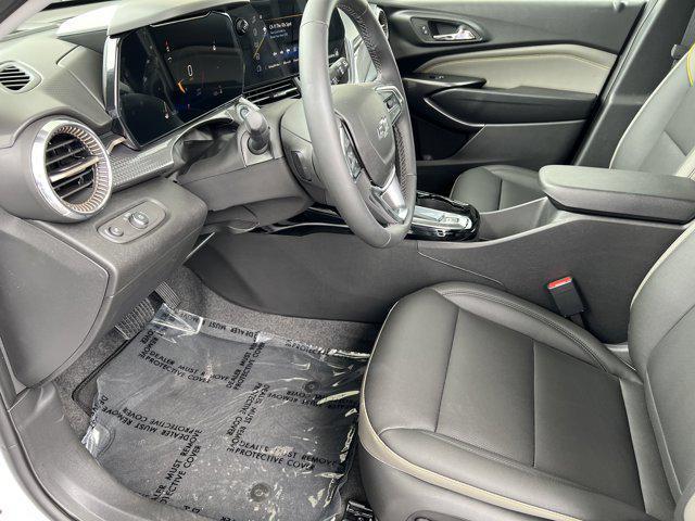 new 2025 Chevrolet Trax car, priced at $24,997