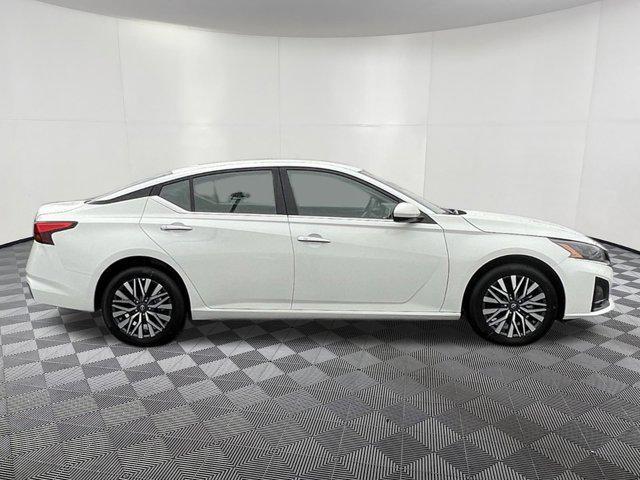 used 2023 Nissan Altima car, priced at $21,397