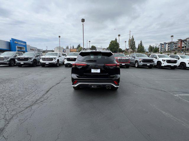 used 2022 Toyota Highlander car, priced at $40,997
