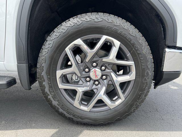 new 2025 GMC Sierra 1500 car, priced at $59,247