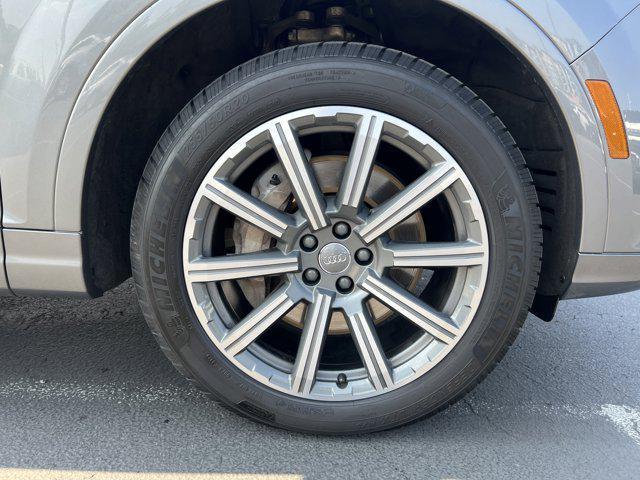used 2018 Audi Q7 car, priced at $18,497