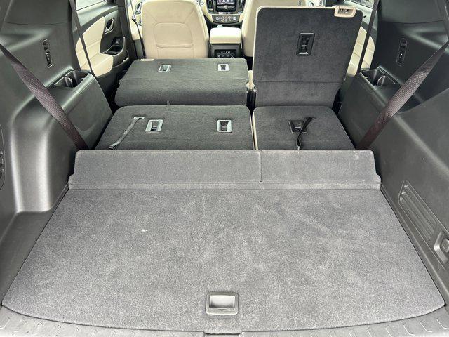 used 2023 Chevrolet Traverse car, priced at $32,997