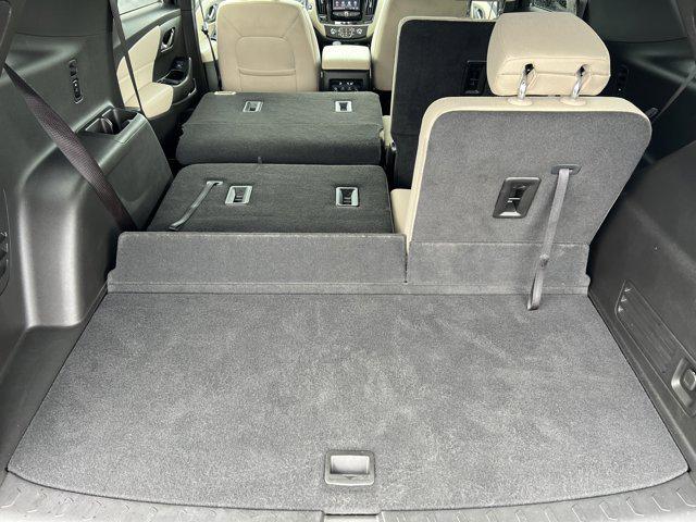 used 2023 Chevrolet Traverse car, priced at $32,997