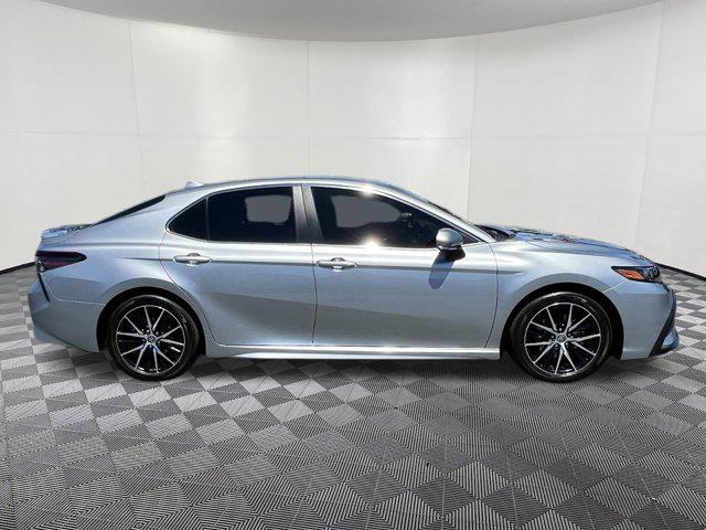 used 2024 Toyota Camry Hybrid car, priced at $32,997