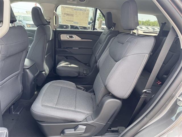 new 2025 Ford Explorer car
