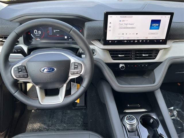 new 2025 Ford Explorer car