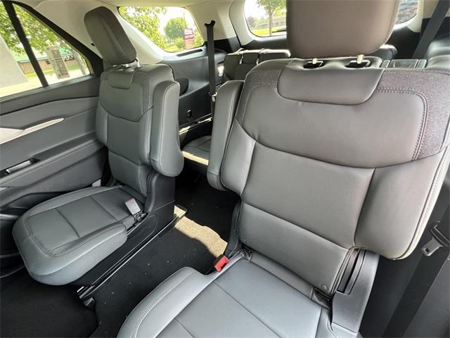 new 2025 Ford Explorer car