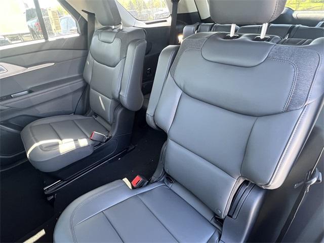 new 2025 Ford Explorer car