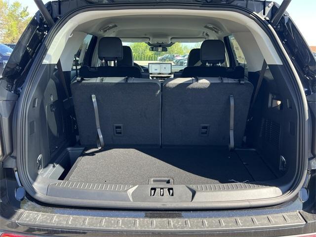 new 2025 Ford Explorer car