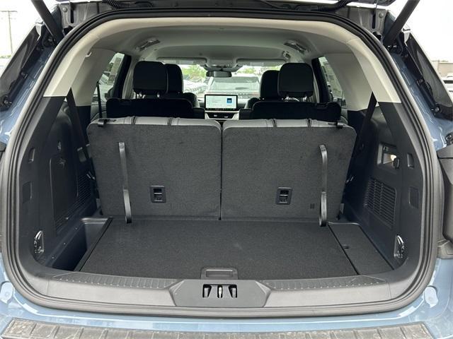 new 2025 Ford Explorer car