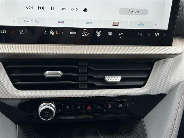 new 2025 Ford Explorer car