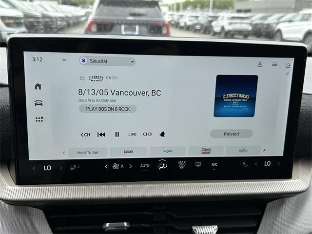 new 2025 Ford Explorer car