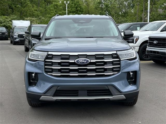 new 2025 Ford Explorer car