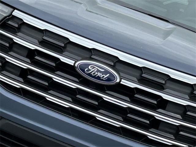 new 2025 Ford Explorer car