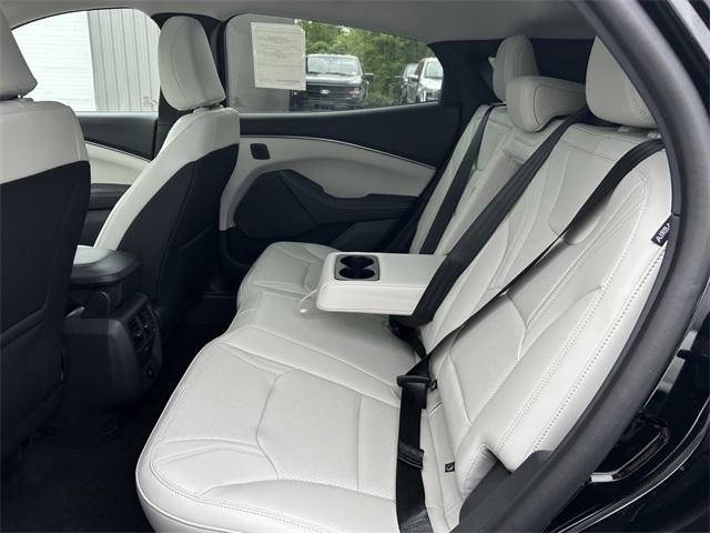 new 2025 Ford Mustang Mach-E car