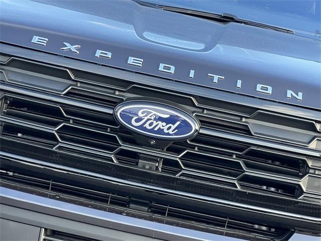 new 2025 Ford Expedition car, priced at $73,000