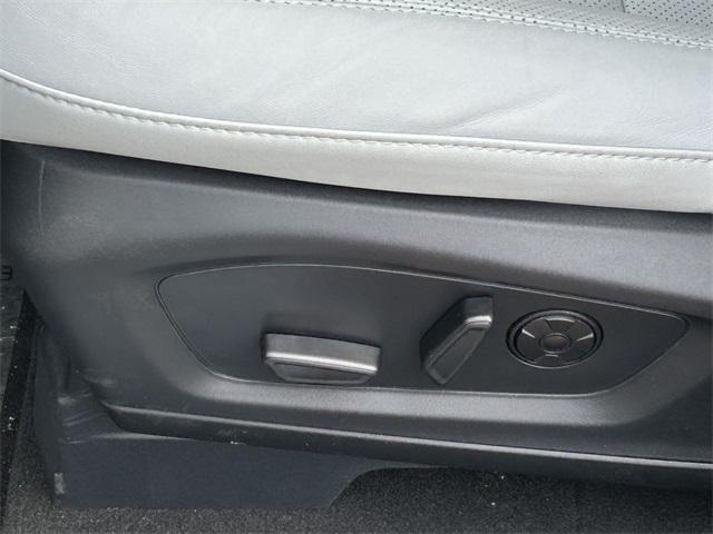 new 2025 Ford Explorer car