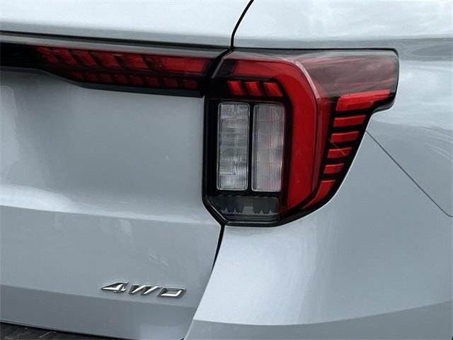 new 2025 Ford Explorer car