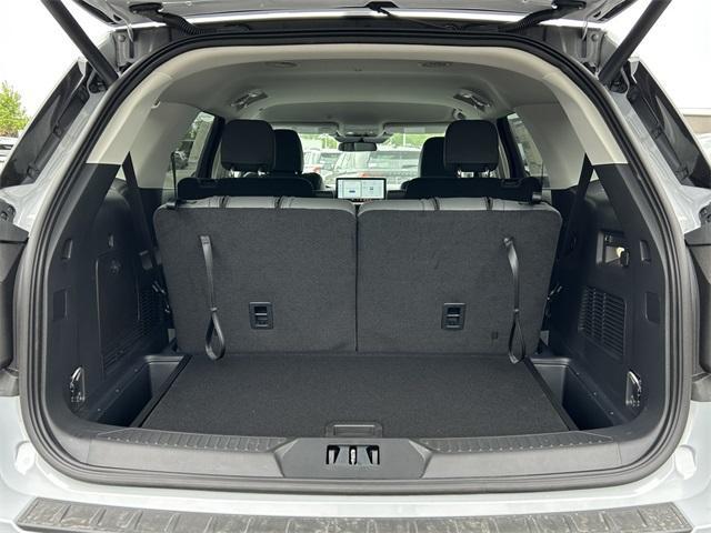 new 2025 Ford Explorer car