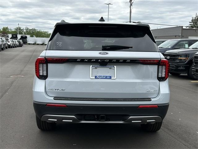 new 2025 Ford Explorer car