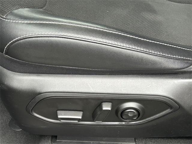 used 2021 Jeep Grand Cherokee L car, priced at $28,994