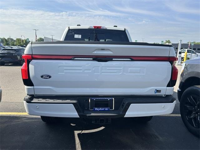 new 2025 Ford F-150 Lightning car
