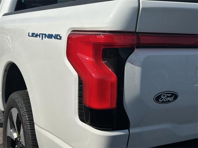 new 2025 Ford F-150 Lightning car