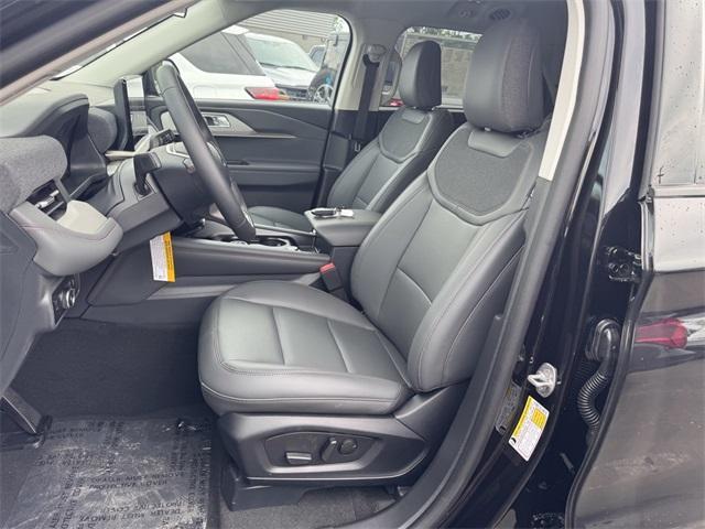 new 2025 Ford Explorer car