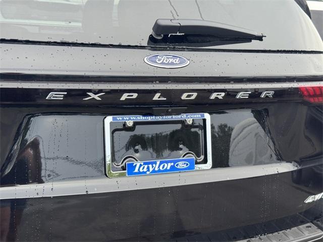 new 2025 Ford Explorer car