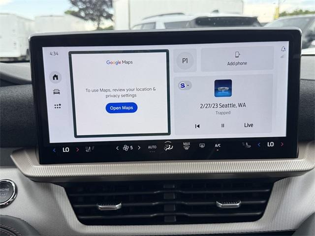 new 2025 Ford Explorer car