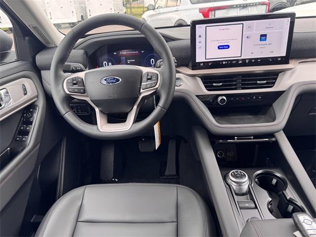new 2025 Ford Explorer car