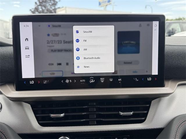 new 2025 Ford Explorer car