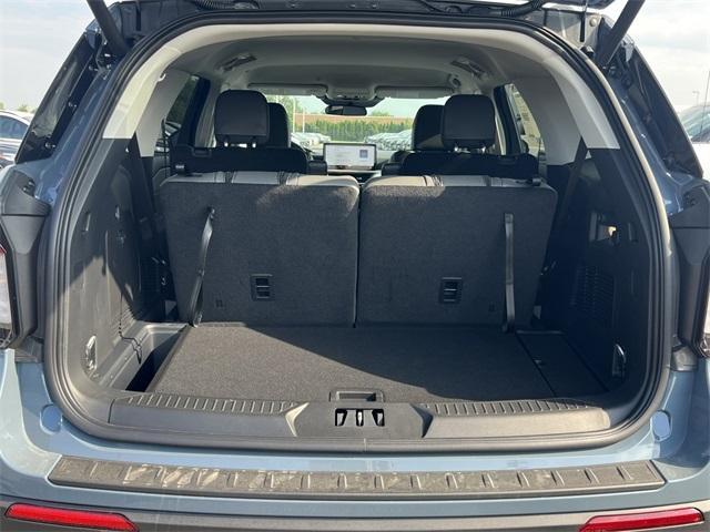 new 2025 Ford Explorer car