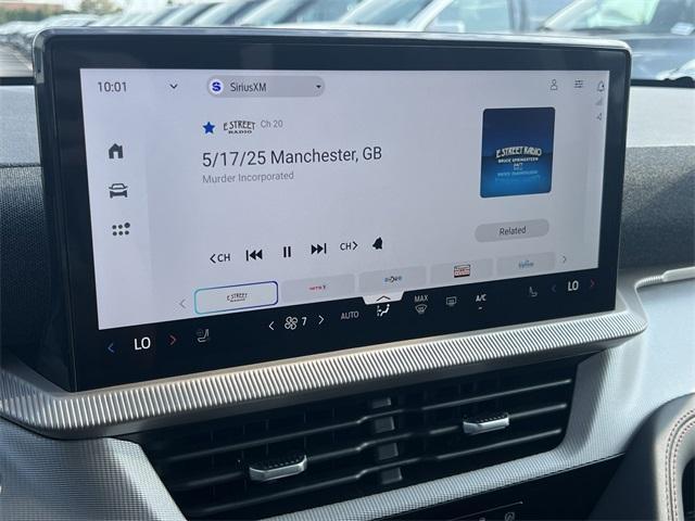 new 2025 Ford Explorer car