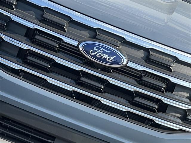 new 2025 Ford Explorer car