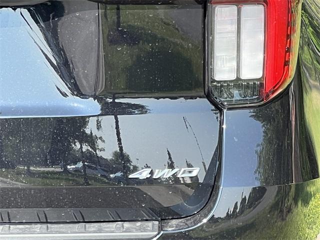 new 2025 Ford Explorer car