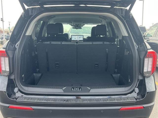 new 2025 Ford Explorer car
