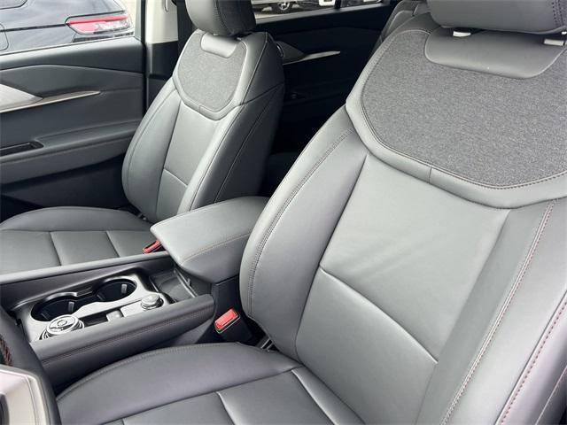 new 2025 Ford Explorer car