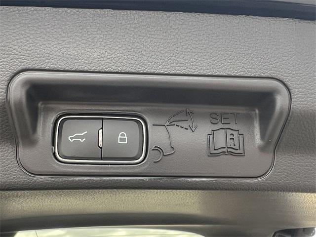 new 2025 Ford Explorer car