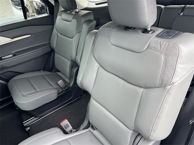 new 2025 Ford Explorer car