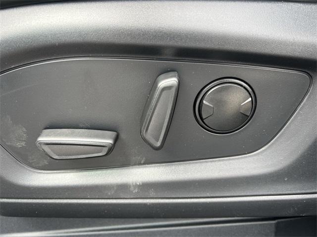 new 2025 Ford Explorer car