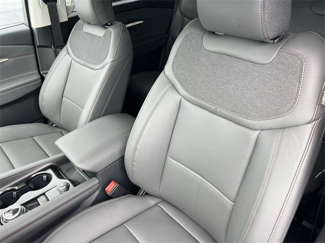 new 2025 Ford Explorer car