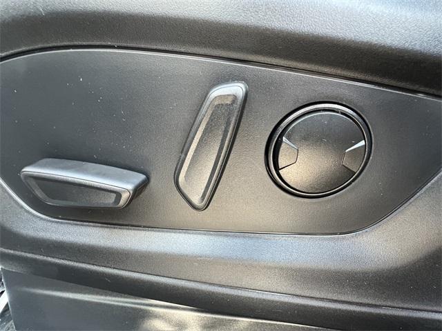 new 2025 Ford Explorer car