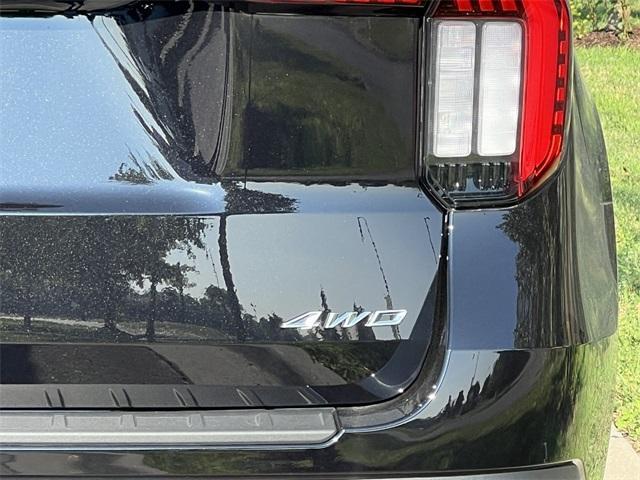 new 2025 Ford Explorer car
