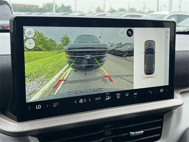 new 2025 Ford Explorer car